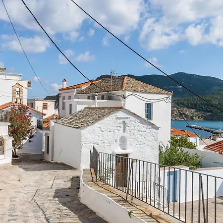 Antonia House Holiday home *
