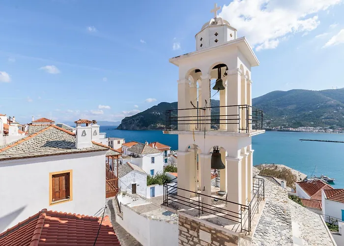 Antonia House Case de vacanță