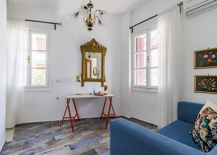 Antonia House Case de vacanță